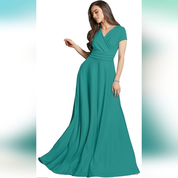 *NWT* Cap Sleeve Flowy Cocktail Gown - Picture 1 of 4